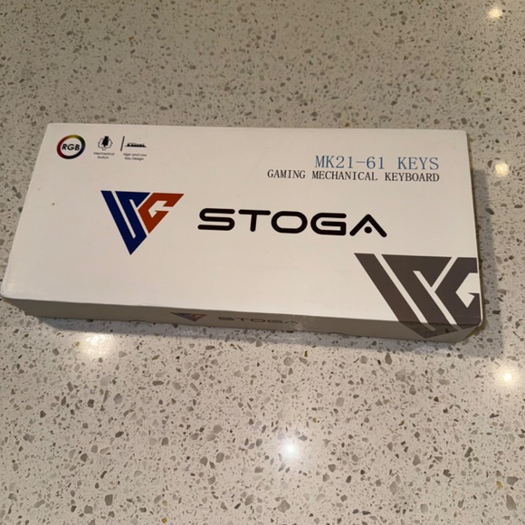 STOGA White Retro RGB Mechanical Keyboard - Picture 4 of 11